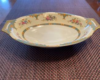 Meito Niles Oval Serving Bowl W/ Handles