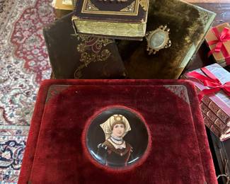 Porcelain and velvet covered box containing dressing table vanity  items