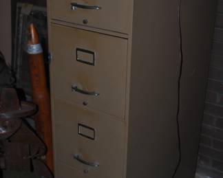 4 drawer file cabinet 