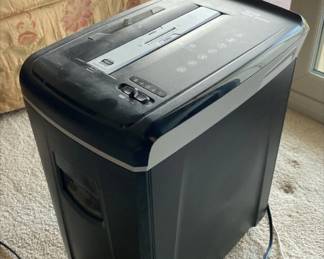 https://www.ebay.com/usr/agesagoestatesales CV1066 ATIVA MICRO CUT SHREDDER MDM8000, untested