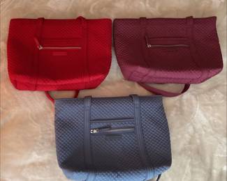 https://www.ebay.com/usr/agesagoestatesales CV1149 LOT OF 3 VERA BRADLEY PURSES, SOLID COLORS
