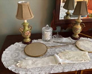 https://www.ebay.com/usr/agesagoestatesales CV1146 LOT OF VANITY ACCESSORIES INCL LAMPS, HAND MIRRORS, GLOVES GLASS