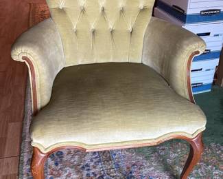 https://www.ebay.com/usr/agesagoestatesales CV1006 BUTTON TUFTED LIGHT GREEN VINTAGE VELVET ARM CHAIR