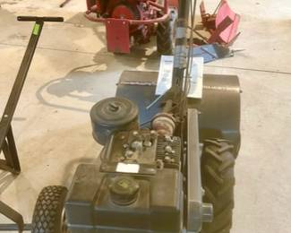 Craftsman rear tine Garden Tiller (RED TILLER SOLD)