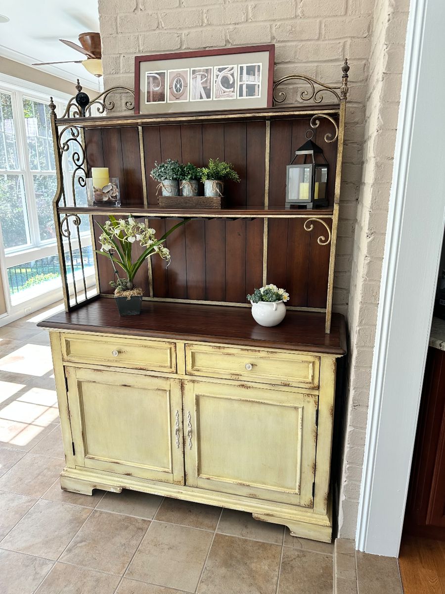 HOME SOLD ESTATE & MOVING SALE FURNITURE TOOLS starts on 11/1/2023