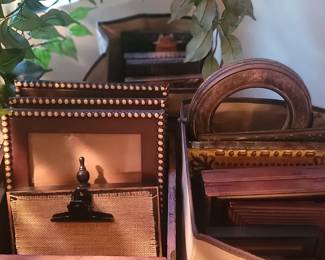 Large selection of pictures and frames 