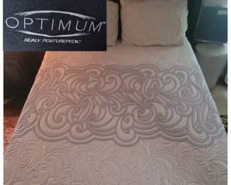 Luxury mattress- in excellent like new condition!