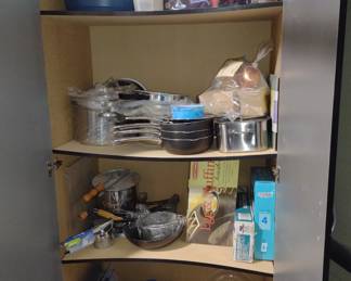 Kitchen Items - Pyrex, Baker's Secret - Some NIB