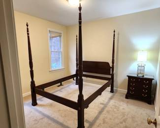 White Furn. Co. rice carved bed queen