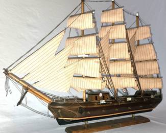 large Fregatte wooden ship RHB