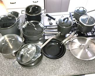 1 lot of Calphalon cookware w extra lids