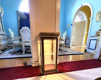 unique Italian burled mini curio 