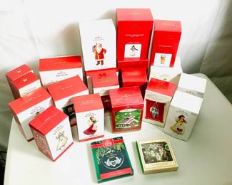 JUCR304 Hallmark Keepsake Xmas Ornaments Collection II Wide variety of ornaments from 2015 - 2021. Ornaments are in original boxes.