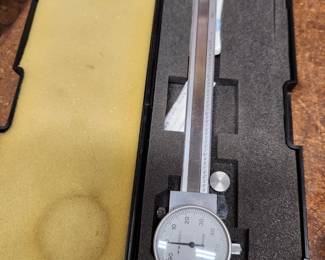 Dial Caliper 