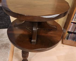 'Stacked' Round Table