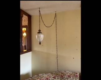 VINTAGE LIGHT FIXTURE / HANGING LAMP