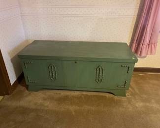 LANE CEDAR CHEST