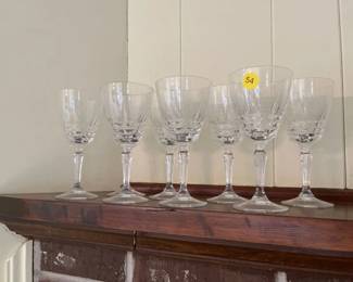 LOT OF STEMMED GLASSES