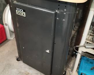 Tool dock