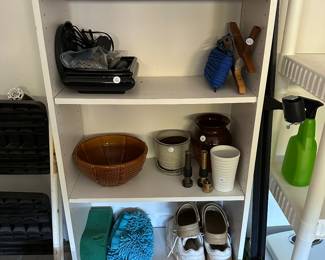 A119 - $5 Small White Pressboard Shelf