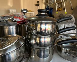 Lots of Cookware!