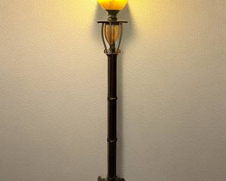 6ft oil rubbed bronze super heavy lamp with glass shade and 2 light settings.