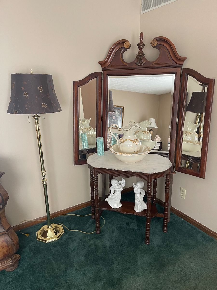 Living Estate Sale by The Junque Ladies starts on 11/2/2023