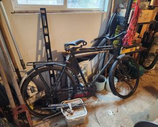 Vintage bicycle Red Cross wwi 