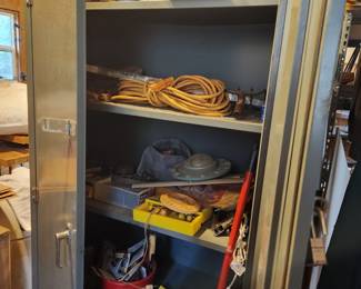 Metal storage cabinet 