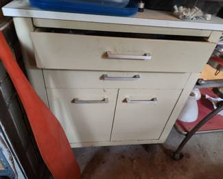 Shop cabinet