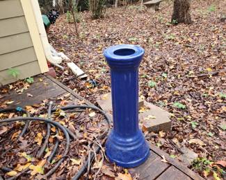 Pottery pedestal