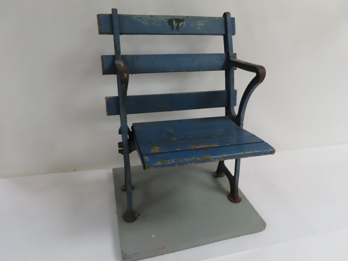 Sports Memorabilia & Collectibles in Mobile, AL starts on 11/1/2023