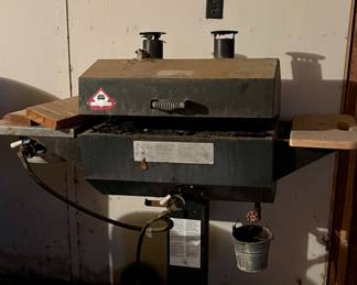 The Holland Grill Gas Grill