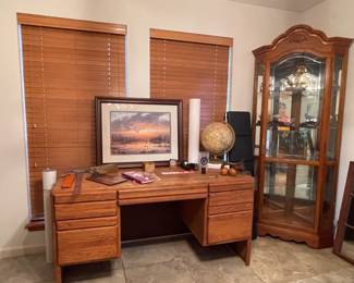 Solid Wood Oak Office/Executive Desk & Lighted Curio Cabinet By Howard Miller