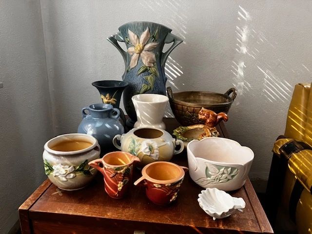 Roseville, Weller, Muncie pottery