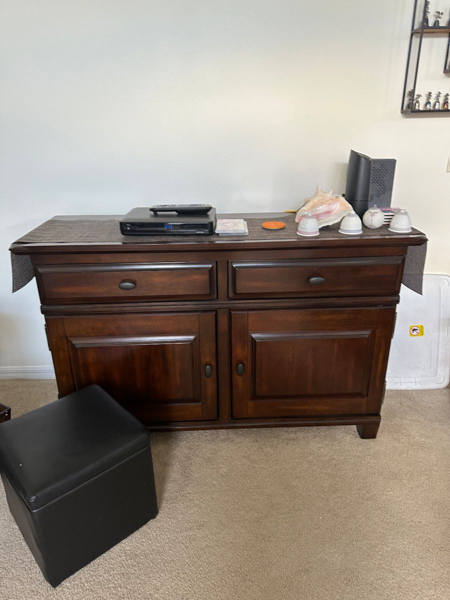 More Splendid Estate Sale in Ocala, FL starts on 11/9/2023