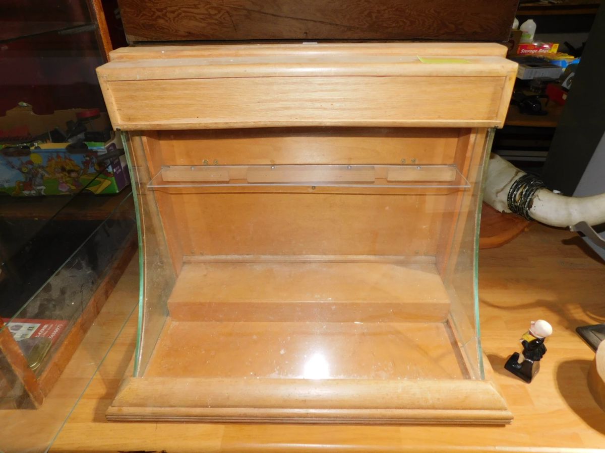 ESTATE AUCTION PENCE AUCTION in Pleasant Valley, MO starts on 12/3/2023