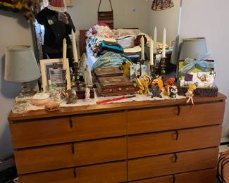 $150 Mid Century Dresser!