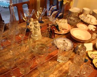 Overview of Dining Table