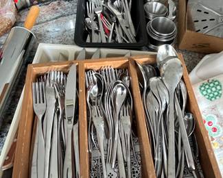 Alessi For Delta Airlines flatware set