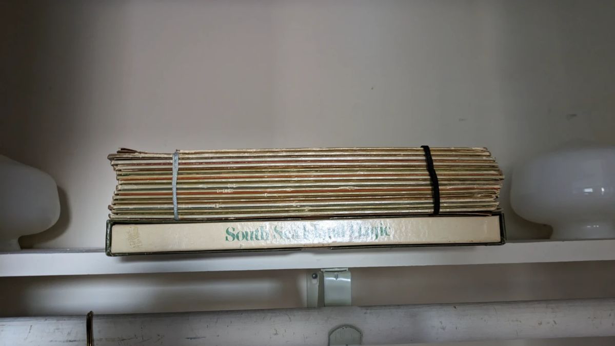 Sale offering Quality Crafts, Records & More starts on 11/10/2023