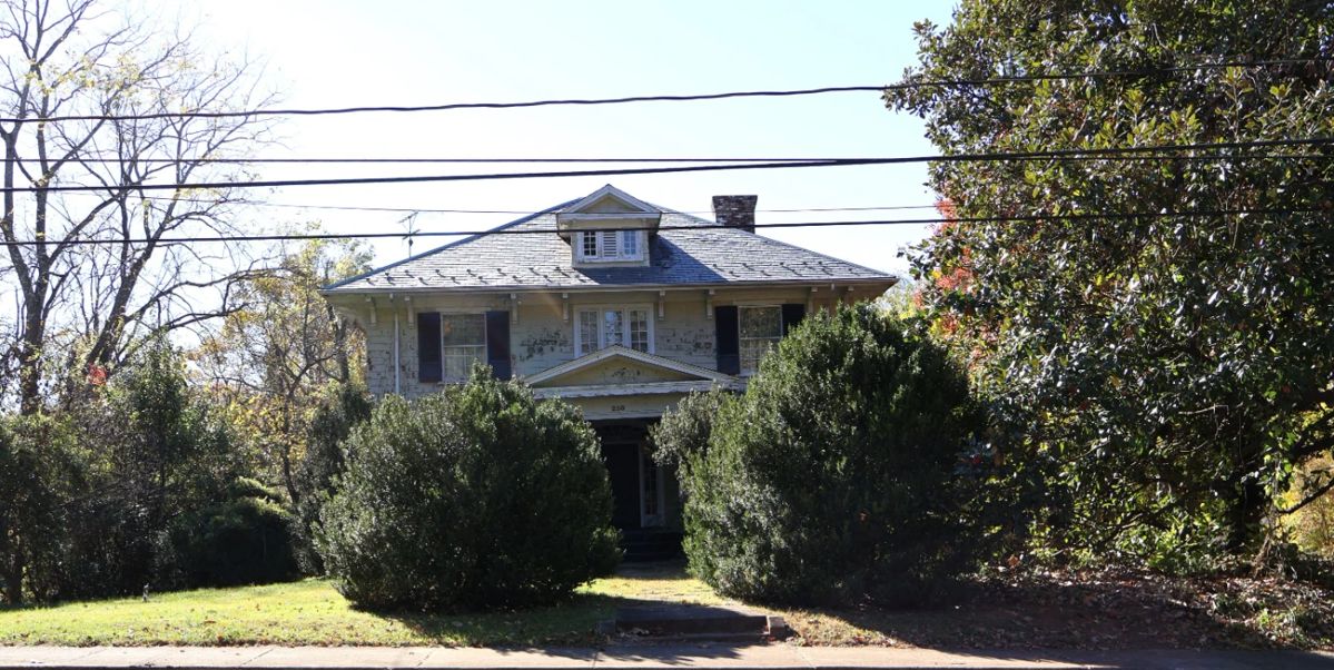 Real Estate Auction 230 S. Main St. Chatham... starts on 11/28/2023