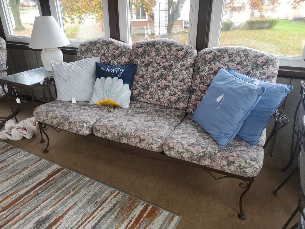 One day Garden Valley Estate Sale in Youngstown, OH starts on 11/11/2023