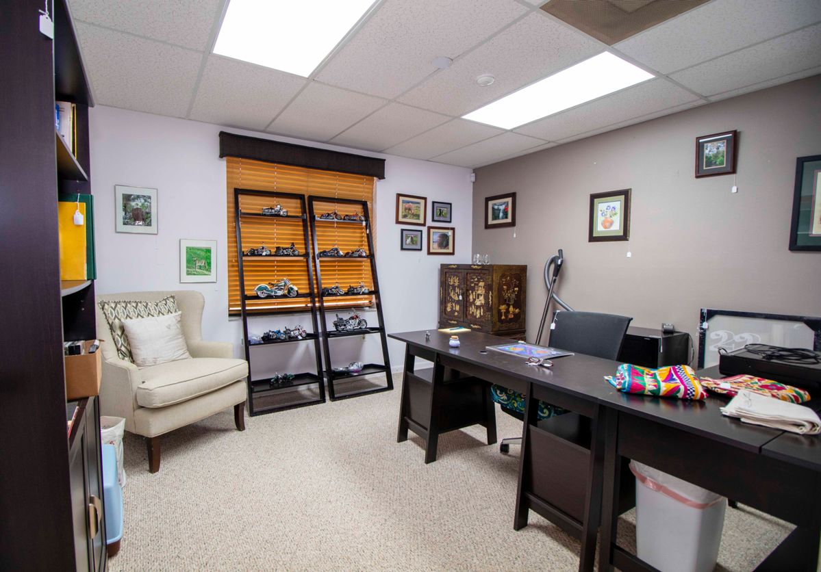 Artistry unmissable Estate Sale . in Sarasota, FL starts on 11/3/2023