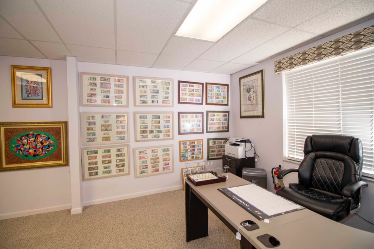 Artistry unmissable Estate Sale . in Sarasota, FL starts on 11/3/2023