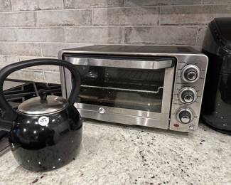 H30 - $5 teapot - $25 Cuisinart Toaster Oven