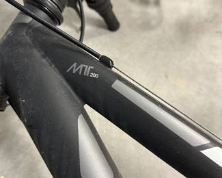 H123 - $75 - Trek MT200