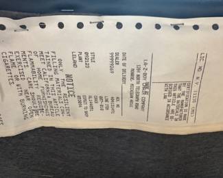 H16 - $75 - La Z Boy rolling office chair. Has some wear on arms. 