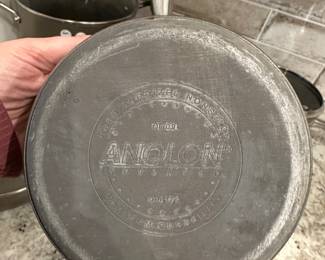 H29 - $60 Set - Anolon. 