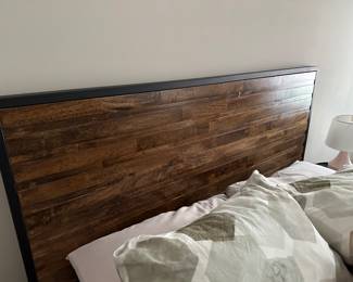 H90 - $475 - Queen Bed Frame with adjustable base. Like new - clean mattress. 